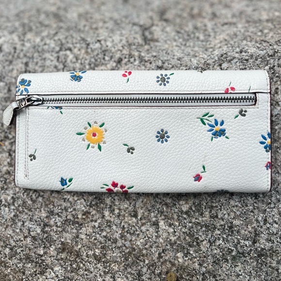 COACH Soft Wallet Clutch With Wildflower Print - Picture 4 of 13